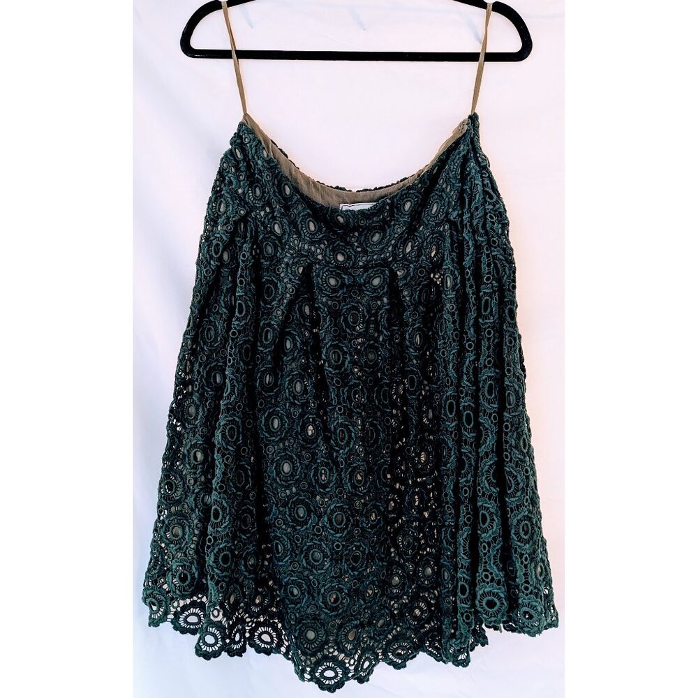 Anthropologie sz 8 Dark Green slight flare crochet/lace classy skirt